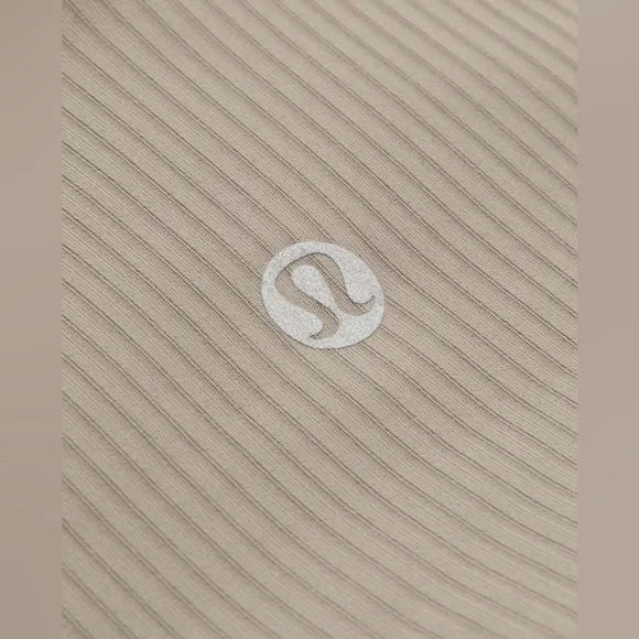 Lululemon Like a Cloud Ribbed Longline Bra *Light Support, D/DD Cup - Picture 3 of 5